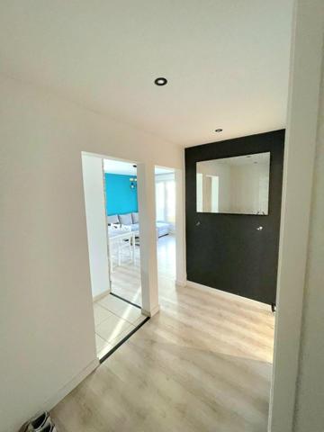 Appartement situé dans un quartier calme proche shop Park.