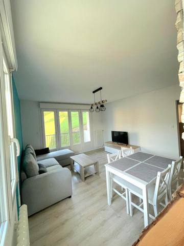 Appartement situé dans un quartier calme proche shop Park.