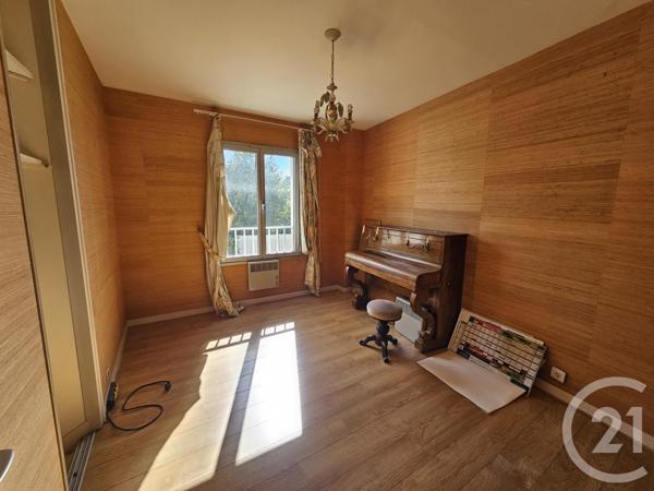 Appartement F3 à vendre  3 pièces - 86 m2 CHATELLERAULT - 86