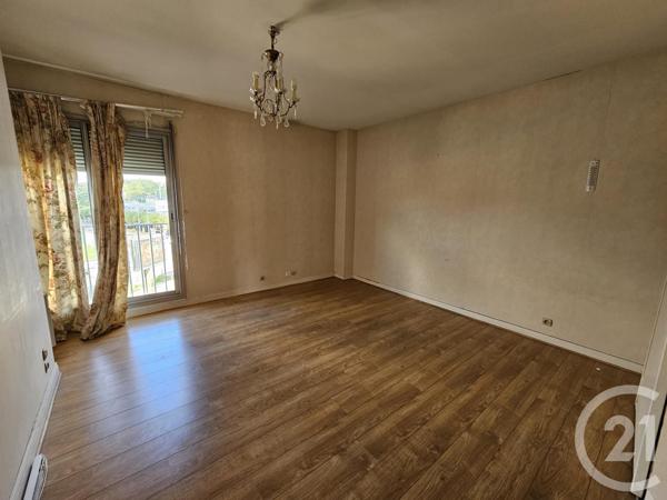 Appartement F3 à vendre  3 pièces - 86 m2 CHATELLERAULT - 86