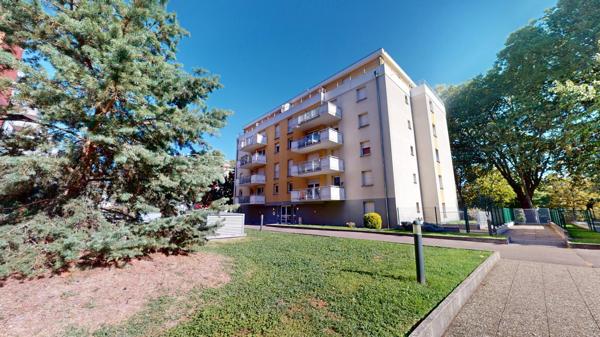 Mulhouse Nouveau Bassin – Appartement T2 de avec balcon, ascenseur et cave