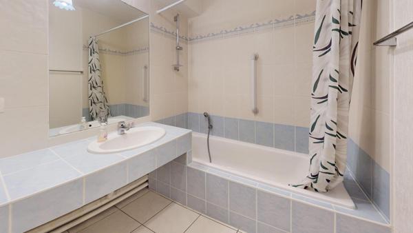 Mulhouse Nouveau Bassin – Appartement T2 de avec balcon, ascenseur et cave