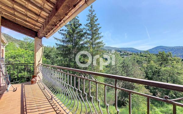 Maison à vendre    4 pièces •  Tourrette-Levens