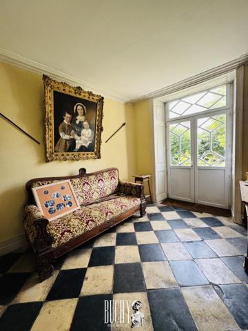 Maison 11 pièce(s) 8 chambre(s) 482 m²
