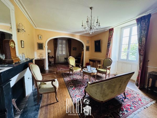 Maison 11 pièce(s) 8 chambre(s) 482 m²