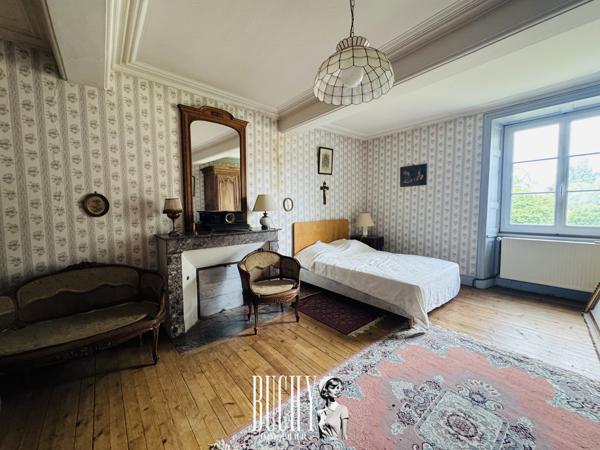 Maison 11 pièce(s) 8 chambre(s) 482 m²