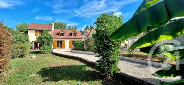 Maison à vendre  12 pièces - 215 m 2   LIMOURS  - 91