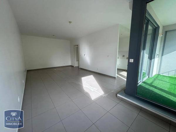 Appartement à louer 2 pièces 59.75m² Orléans (45100)