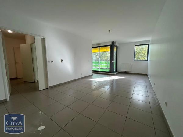Appartement à louer 2 pièces 59.75m² Orléans (45100)