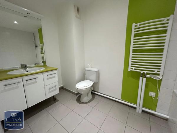 Appartement à louer 2 pièces 59.75m² Orléans (45100)