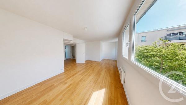 Appartement à vendre  4 pièces - 80,30 m 2   LA COURNEUVE  - 93