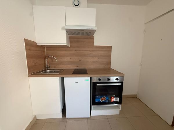 Appartement Aubervilliers 2 pièce(s) 26.20 m2