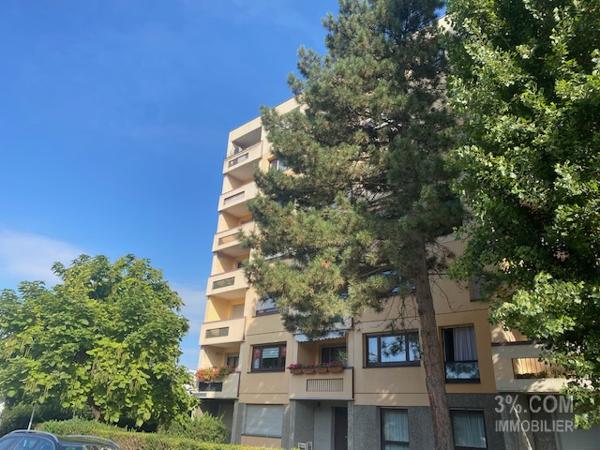 3%.COM F3 avec balcon- cave et parking  Bischheim (67800)