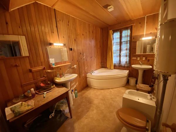 Maison de caractère en pierre avec jardin et dépendances, Sarlat-la-Canéda (24200)