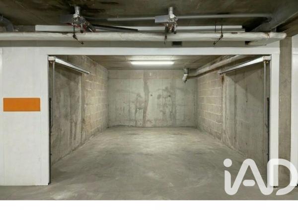 Parking à vendre 25 m² Paris 10