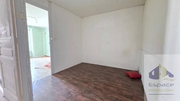 Appartement 60m² à rénover avec 100m² de garage