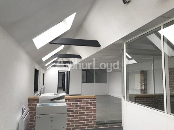 Bureaux à louer 105 m² - Parc de la Plaine Villeneuve d'Ascq, proche axes autoroutiers et transports en commun