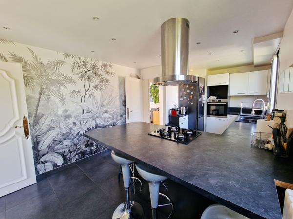 Maison 6 pièce(s) 4 chambre(s) 164 m²