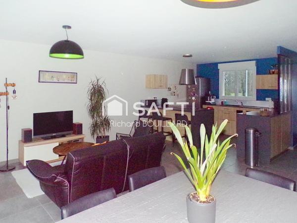 Maison de plain pied récente et lumineuse