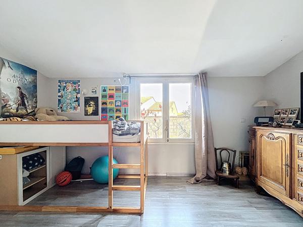 EXCLUSIVITE - LIVRON SUR DRÔME - MAISON DE 103 M² SUR 399 M² DE TERRAIN