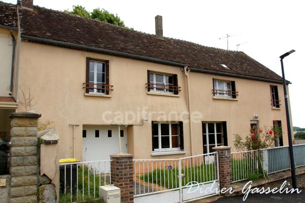 Dpt (28), à vendre maison de village