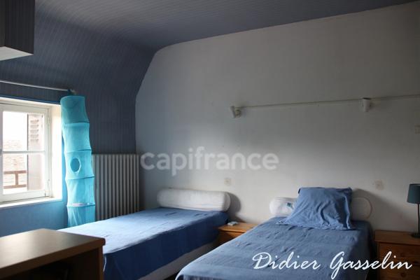 Dpt (28), à vendre maison de village