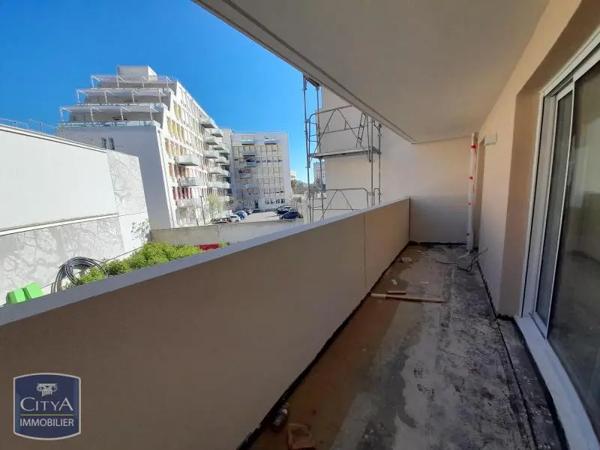Appartement à louer 2 pièces 42.6m² Nîmes (30900)