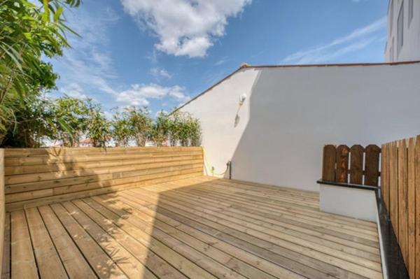 Maison 680 550 € La Rochelle 6 p 169 m² DPE C
