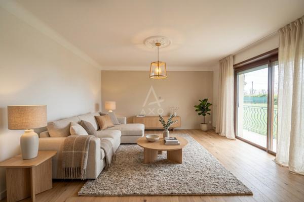 Maison familiale de 4 chambre avec entresol et 3 900 m² de verdure