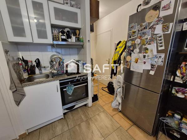 STUDIO DANS UNE BELLE RESIDENCE COTE COUR