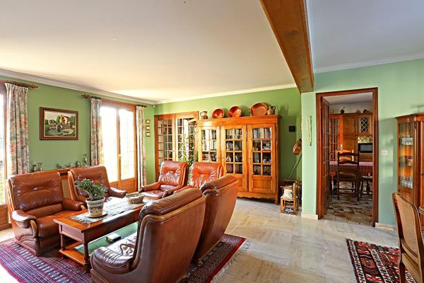 Maison Nanterre 7 pièce(s) 148 m2 €895 000 ** - Référence 14767