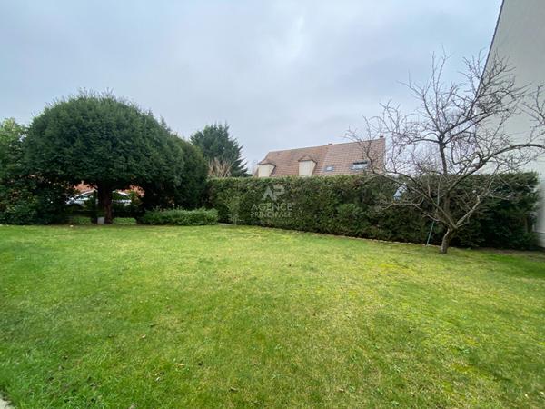 Maison Nanterre 7 pièce(s) 148 m2 €895 000 ** - Référence 14767