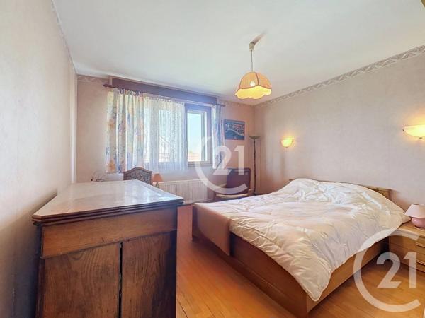 Maison à vendre  7 pièces - 156 m 2   FESCHES LE CHATEL  - 25