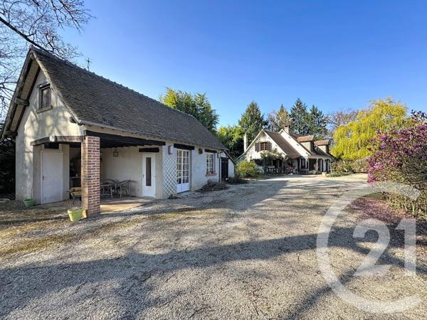 Maison à vendre  9 pièces - 222,40 m2 CLEMONT - 18