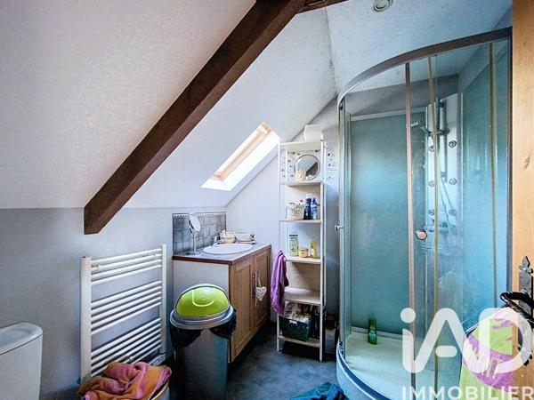 Maison à vendre 5 pièces 205 m² Grâce-Uzel