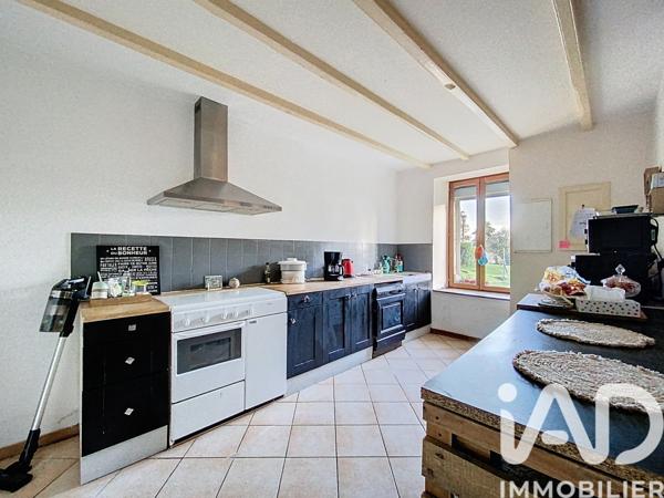 Maison à vendre 5 pièces 205 m² Grâce-Uzel
