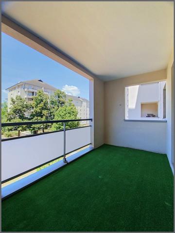 Bas de Mirande, proche des facs