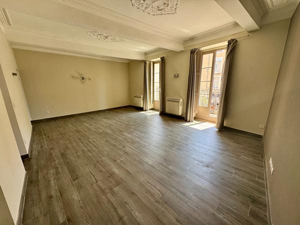 Appartement Nimes 5 pièce(s) 123.33 m2