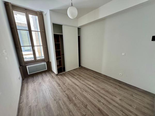 Appartement Nimes 5 pièce(s) 123.33 m2