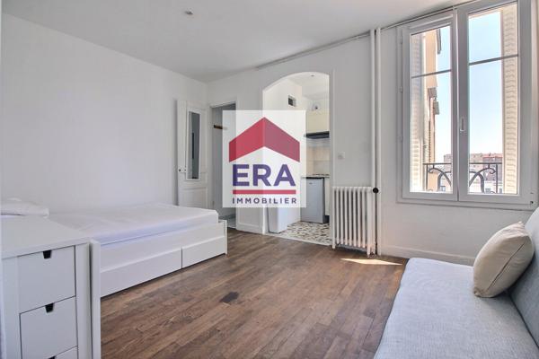 Lumineux studio avec cave