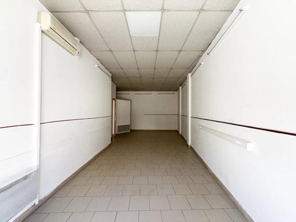 Location Local commercial 2 pièces à Bollène