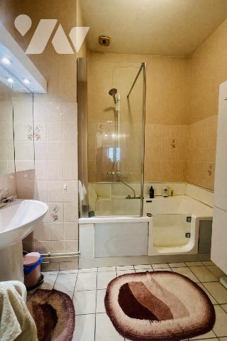 TOURS HYPER-CENTRE – RUE DE LA PRÉFECTURE
Nationale - Tramway
ASCENSEUR – GARAGE – CAVE