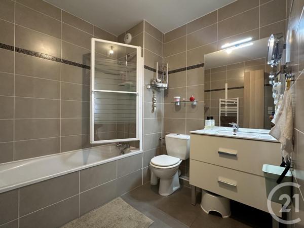 Appartement F4 à vendre  4 pièces - 79 m2 ST CYR SUR MER - 83