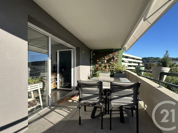 Appartement F4 à vendre  4 pièces - 79 m2 ST CYR SUR MER - 83