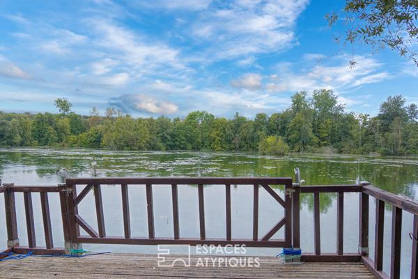Ensemble de deux chalets sur étang aux alentours de Roye