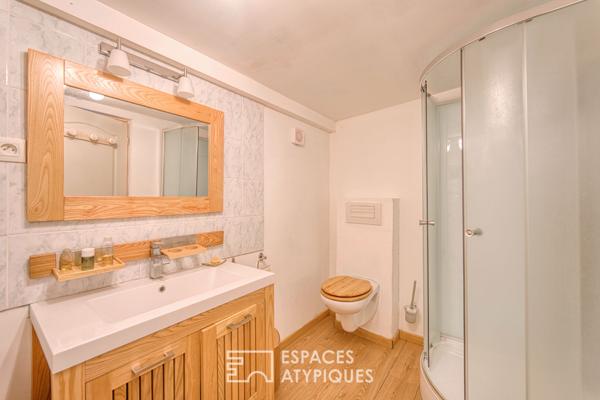 Ensemble de deux chalets sur étang aux alentours de Roye