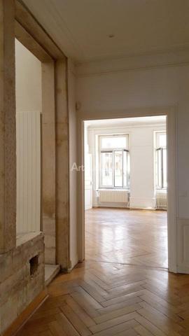 BUREAUX à LOUER de 198 m²