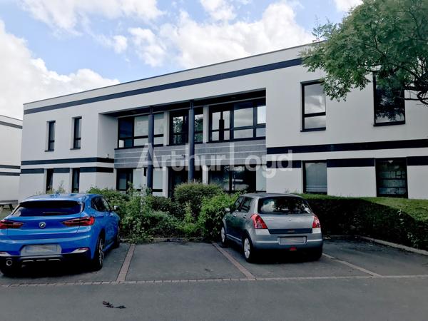 Location de Bureaux privatifs à deux pas de tous commerces et restaurations