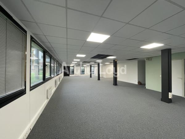 Location de Bureaux privatifs à deux pas de tous commerces et restaurations
