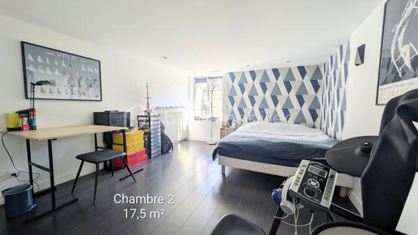 EXCLUSIVITE

Découvrez cette magnifique maison de 1800, récemment rénovée (2023), située à Luc-sur-Mer. 

Alliant charme ancien et confort moderne, elle offre une vie paisible à quelques minutes de la mer. 

Parfaitement agencée sur trois niveaux, cette maison offre 155 m² d'espace ( 166 au sol ) avec six pièces accueillantes comprenant quatre chambres, une salle d'eau et une salle de bain.

Au rez-de-chaussée, profitez d'un séjour chaleureux avec cheminée et une cuisine moderne parfaitement équipée. 

L'agencement soigné et les matériaux de qualité  confèrent à l'ensemble un confort optimal,  (un bon diagnostic énergétique en  C )  agrémenté par un chauffage individuel au gaz. 

Le calme et l'absence de vis-à-vis complètent cette atmosphère sereine.

  Notez par ailleurs que cette demeure est très ensoleillée grâce à son orientation sud où les bains de soleils en terrasse seront de rigueur !
A moins que vous ne préfériez vous prélasser dans le jardin toujours exposé sud. 

Le gros plus, une maison en pierre d'environ 70m² à restaurer pour accueillir les amis où avoir un apport financier supplémentaire en louant. 
Déjà une pièce (avec salle d'eau et wc) fonctionnelle.

Dans un quartier paisible, vous pourrez vous stationner dans la cour ou dans le garage de 30m².

Côté commodités, cette maison à fort potentiel est située non loin des écoles, commerces et services essentiels. 

Sa taxe foncière annuelle s'élève à 1300€. 
 
Pour résumer :
Maison principale 155m²
4 chambres (en étage et dont une suite parentale spacieuse sous combles)
1 salle d'eau 
1 salle de bain
1 wc par niveau
45m² de pièce de vie
Cuisine A/E séparée 
1 garage 30m²
2 ateliers de 14² chacun
1 maison a restaurer d'environ 70m²
Jardin, terrasse.

En vente et prête à vous accueillir, c'est un véritable coup de cœur à visiter sans tarder! 
Contactez Nathalie Demarquay pour plus d'informations.